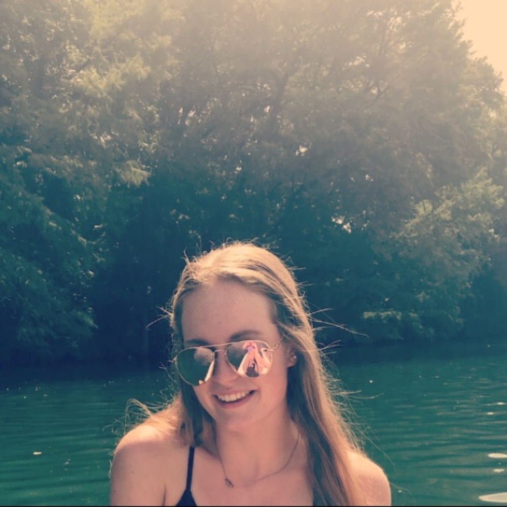 Meet your Posher, Natalie